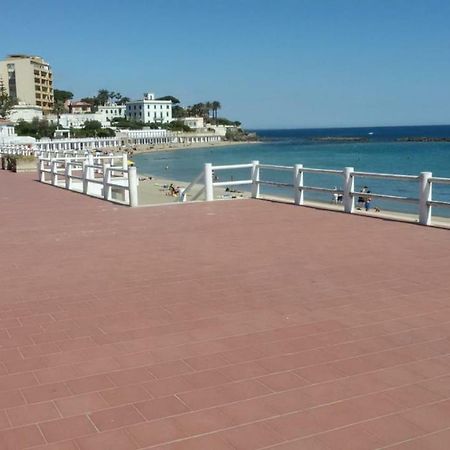 La Tana Nel Vicolo Apartment Santa Marinella Luaran gambar