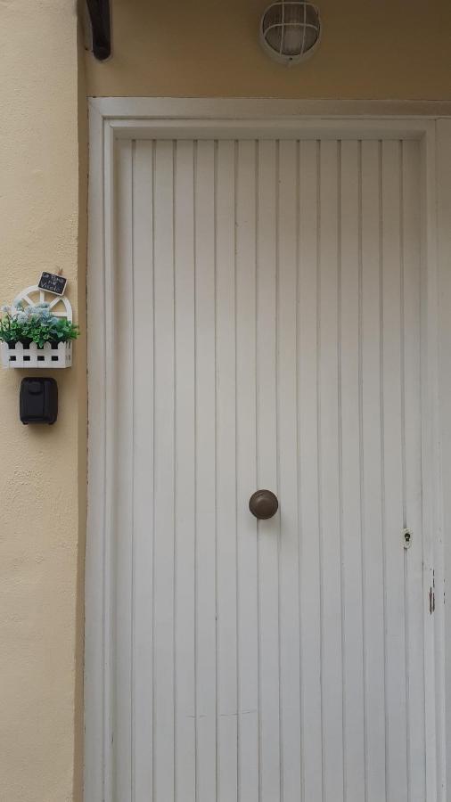 La Tana Nel Vicolo Apartment Santa Marinella Luaran gambar