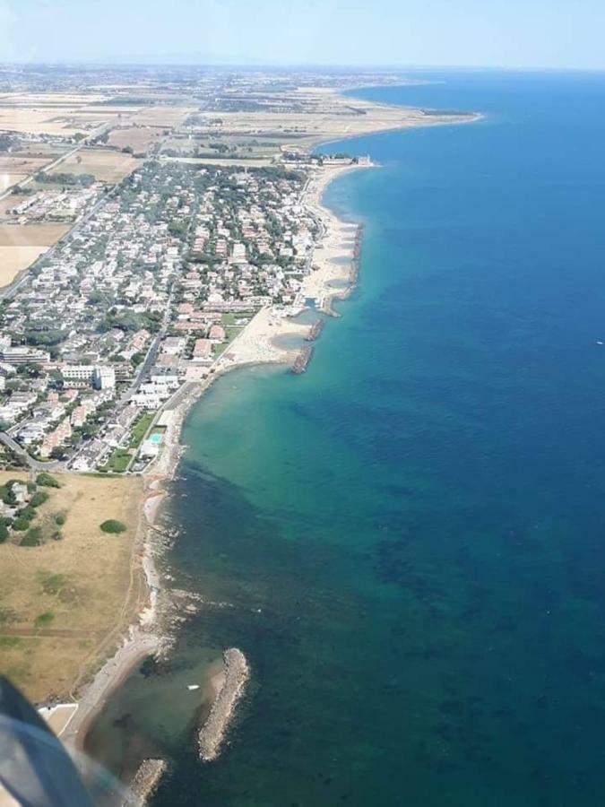 La Tana Nel Vicolo Apartment Santa Marinella Luaran gambar